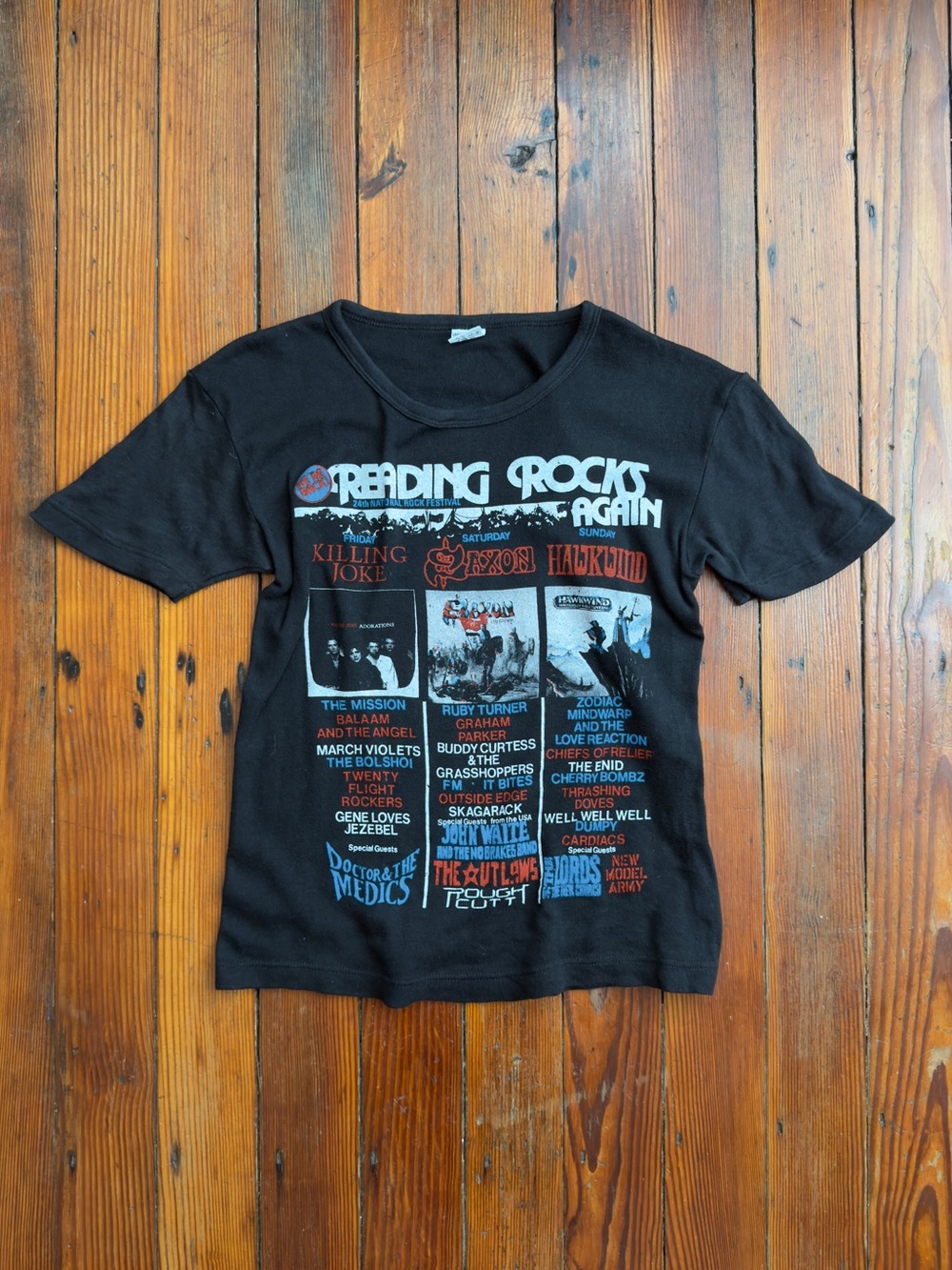 Vintage 80s Reading Rocks England music festival seamless tshirt